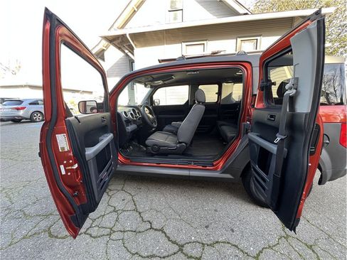 Used 2005 Honda Element EX image 8