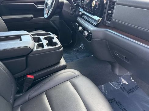 Used 2025 GMC Sierra 1500 SLT RWD image 19