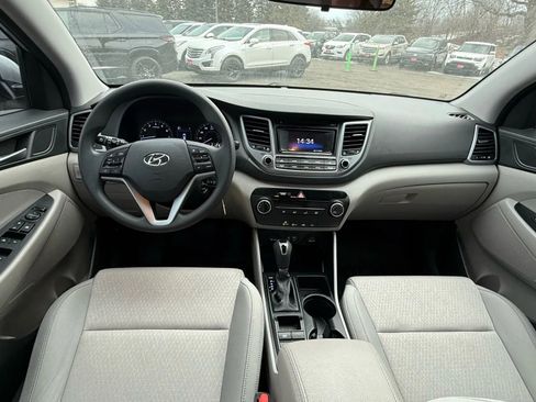 Used 2017 Hyundai Tucson SE image 23