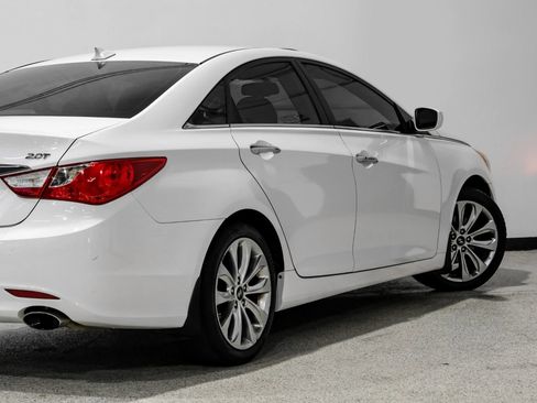 Used 2012 Hyundai Sonata SE w/ Navigation & Sunroof Pkg FWD image 15