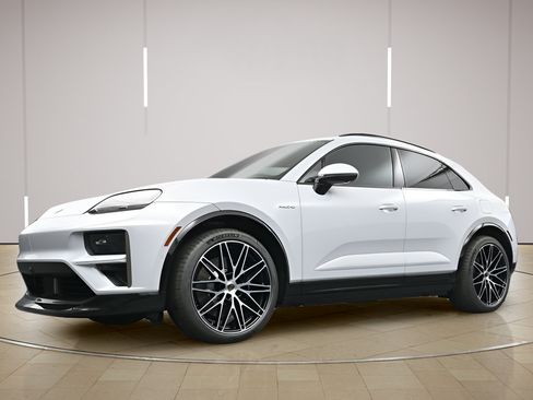 Certified 2025 Porsche Macan Turbo Electric AWD/4WD image 30