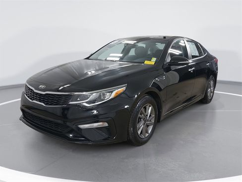 Used 2020 Kia Optima LX image 9