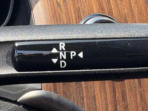 New 2025 Mercedes-Benz GLC 350e GLC 350e image 10