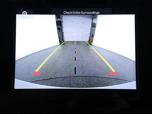 Used 2023 Jeep Grand Cherokee Laredo image 16