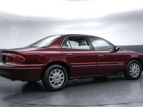 Used 2001 Buick Century Custom w/ Premium Pkg image 27