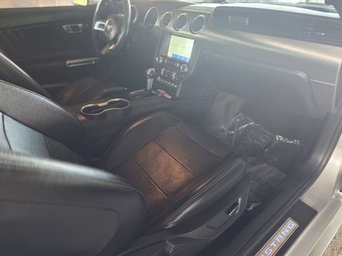 Used 2019 Ford Mustang Premium RWD image 24
