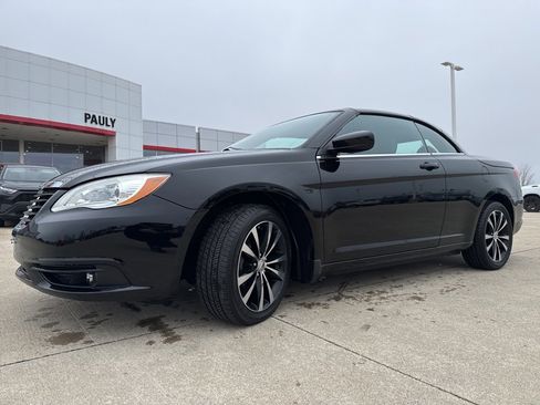 Used 2011 Chrysler 200 S image 6
