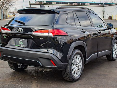 Used 2023 Toyota Corolla Cross LE image 9