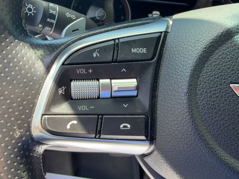 Used 2019 Genesis G70 2.0T Advanced AWD/4WD image 25