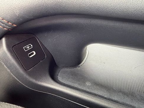 Used 2024 Honda HR-V Sport image 12