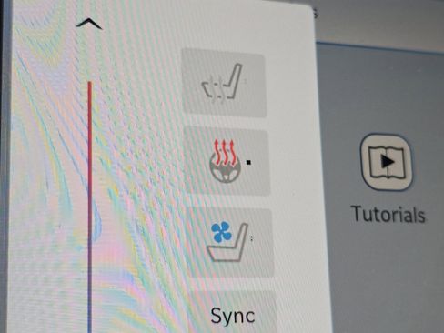 New 2026 Chrysler Pacifica Limited image 5