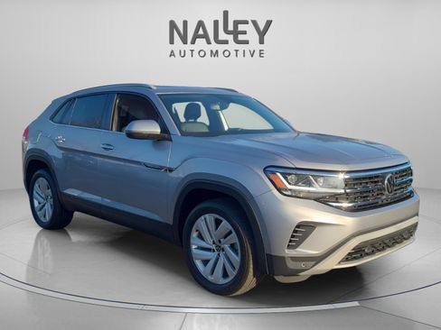 Used 2022 Volkswagen Atlas Cross Sport SE w/ Panoramic Sunroof Package image 6