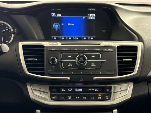 Used 2015 Honda Accord LX image 17