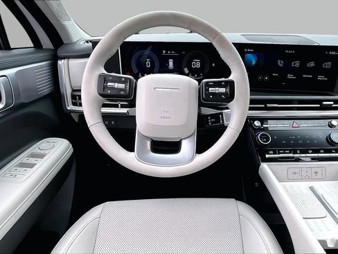 Used 2026 Hyundai Santa Fe SEL FWD image 6