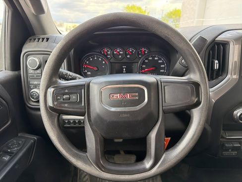 Used 2020 GMC Sierra 2500 4x4 Regular Cab w/ Convenience Package image 12