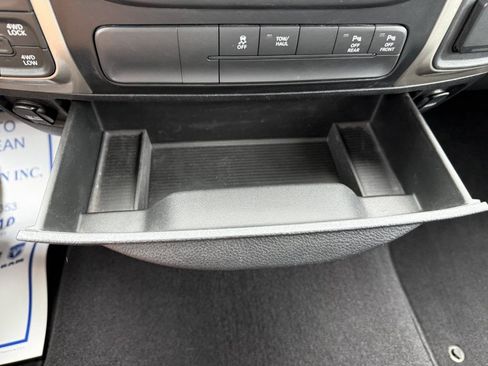 Used 2017 RAM 1500 Big Horn AWD/4WD image 31