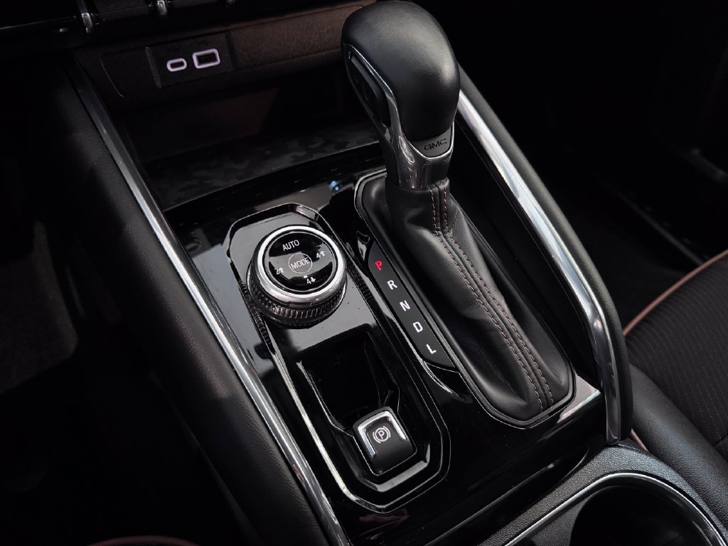 Certified 2024 GMC Canyon AT4 AWD/4WD image 24
