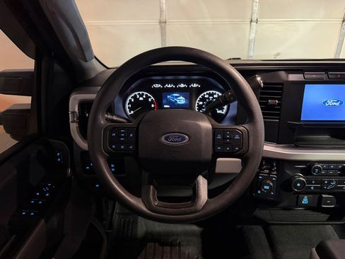 Used 2024 Ford F250 XL w/ STX Appearance Package AWD/4WD image 12
