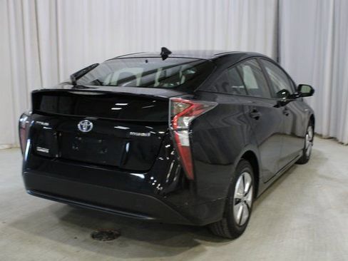 Used 2017 Toyota Prius Three image 26