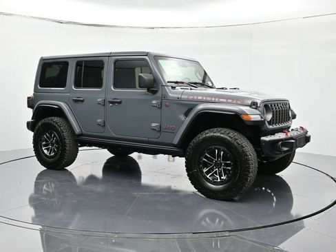 New 2025 Jeep Wrangler Unlimited Rubicon image 3
