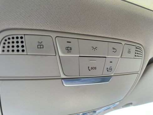 Used 2021 Mercedes-Benz GLC 300 4MATIC w/ Premium Package image 21