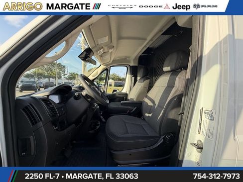 Used 2025 RAM ProMaster 2500 w/ U-Haul Equipment Group FWD image 7