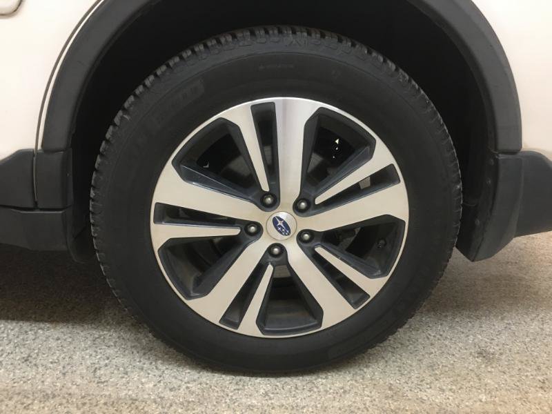 Used 2018 Subaru Outback 2.5i Limited AWD/4WD image 16