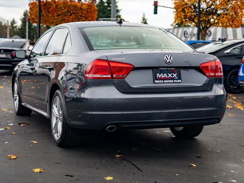 Used 2015 Volkswagen Passat TDI SE image 12