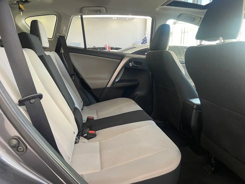 Used 2016 Toyota RAV4 XLE AWD/4WD image 23