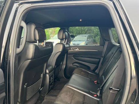 Used 2021 Jeep Grand Cherokee Laredo X AWD/4WD image 28