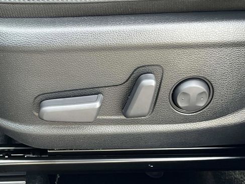 New 2026 Kia Seltos EX image 24