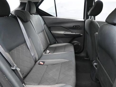 Used 2020 Nissan Kicks S FWD image 15