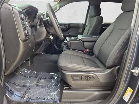 Used 2022 Chevrolet Silverado 1500 Custom Trail Boss w/ Safety Confidence Package AWD/4WD image 15