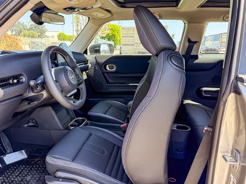 New 2026 MINI Cooper 2-Door Hardtop FWD image 18