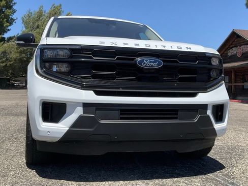 Used 2025 Ford Expedition Max Active AWD/4WD image 65