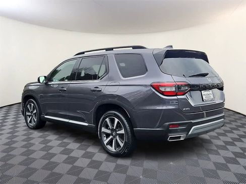 Certified 2023 Honda Pilot Elite image 5