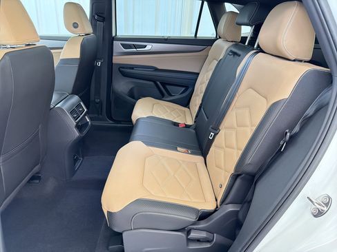 New 2026 Volkswagen Atlas Cross Sport SE image 26