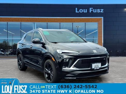 Used 2026 Buick Encore GX Sport Touring FWD image 1