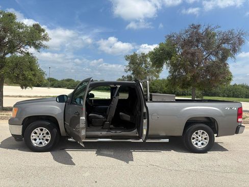 Used 2008 GMC Sierra 1500 SLE w/ Power Pack Plus AWD/4WD image 12