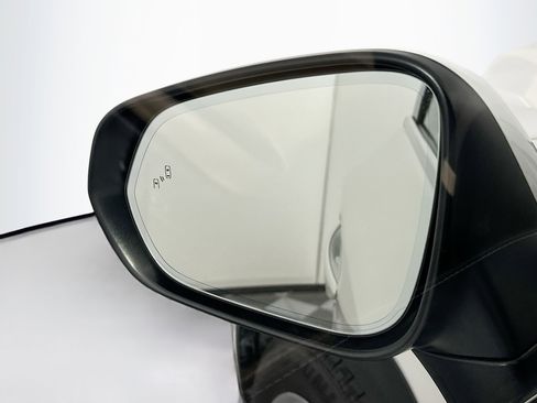 Used 2015 Lexus NX 300h AWD image 16