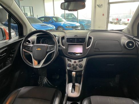 Used 2016 Chevrolet Trax LT w/ LT Sun and Sound Package image 27