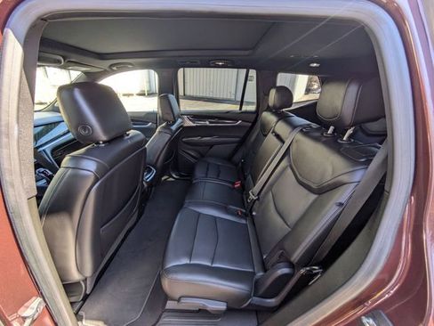 Certified 2022 Cadillac XT6 Premium Luxury w/ Technology Package AWD/4WD image 30