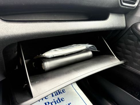 Used 2020 Hyundai Santa Fe SEL image 25