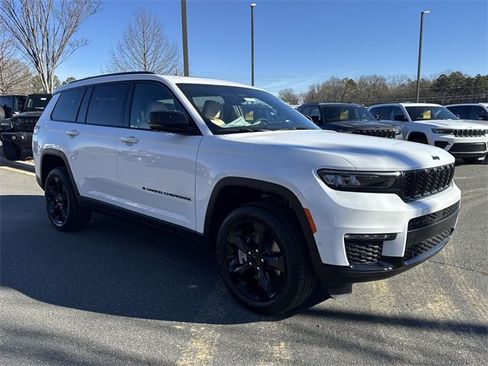 New 2025 Jeep Grand Cherokee L Limited image 14