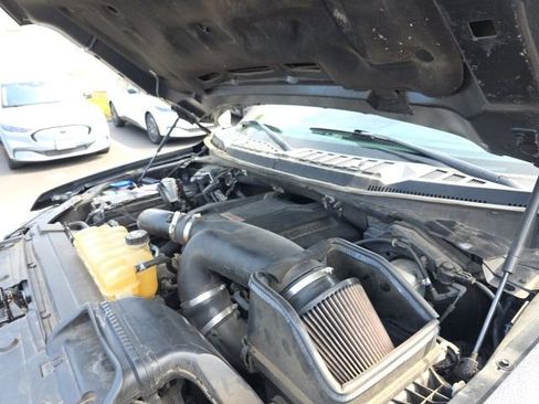 Used 2018 Ford F150 Raptor w/ Equipment Group 802A Luxury image 4