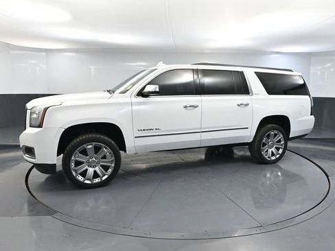 Used 2015 GMC Yukon XL SLT image 11