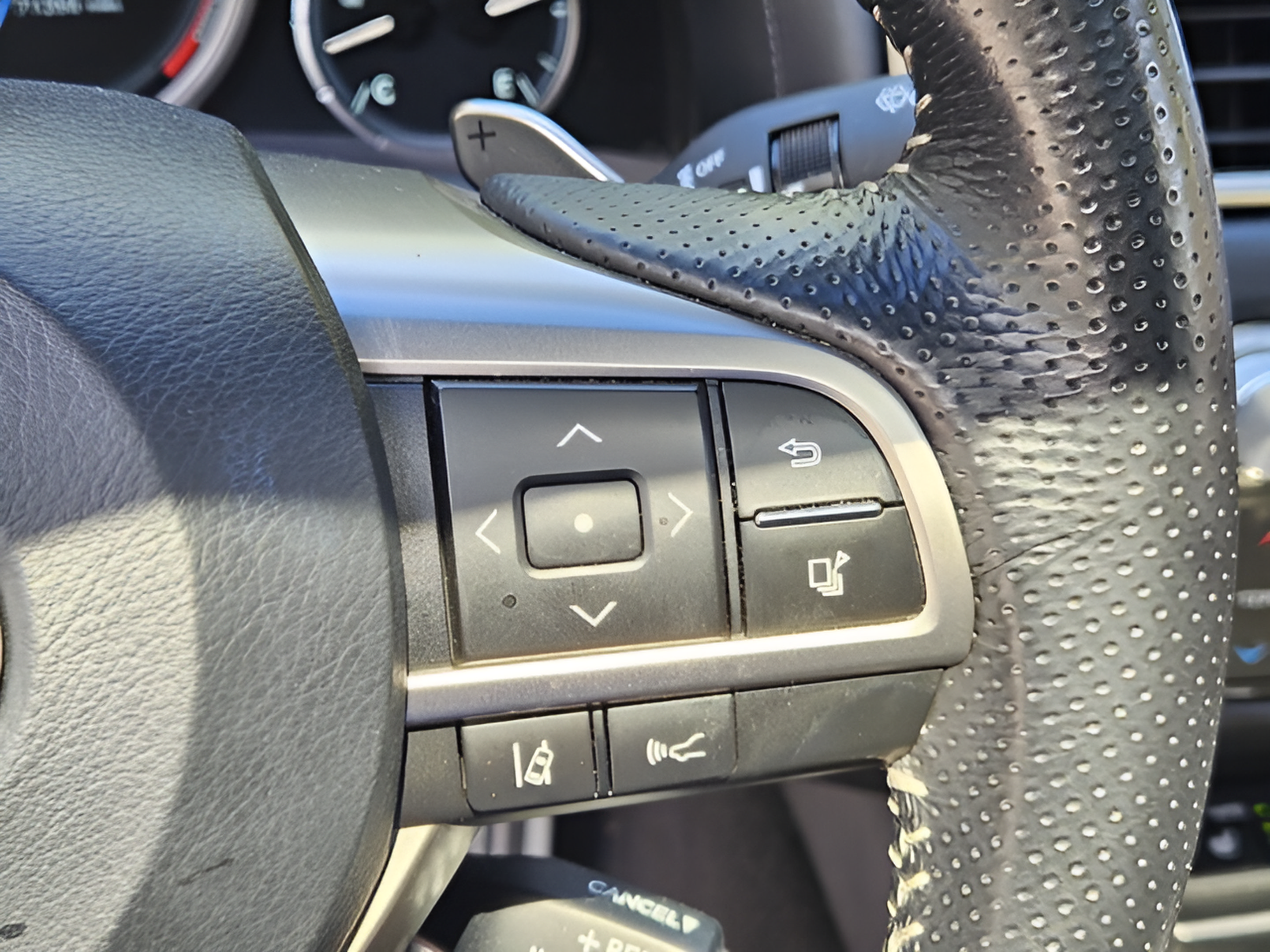 Used 2018 Lexus GS 350 F Sport RWD image 25