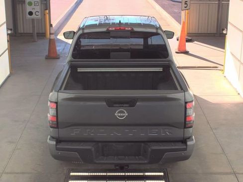 Certified 2025 Nissan Frontier SV w/ SV Convenience Package image 4