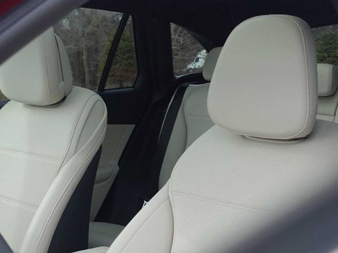 Used 2026 Mercedes-Benz GLC 300 4MATIC image 29