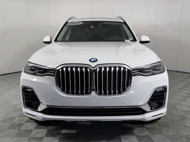 Used 2022 BMW X7 xDrive40i w/ Cold Weather Package AWD/4WD image 11
